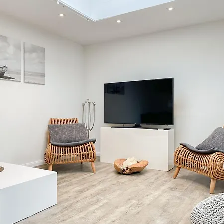 Apartment Waterkant #5 *