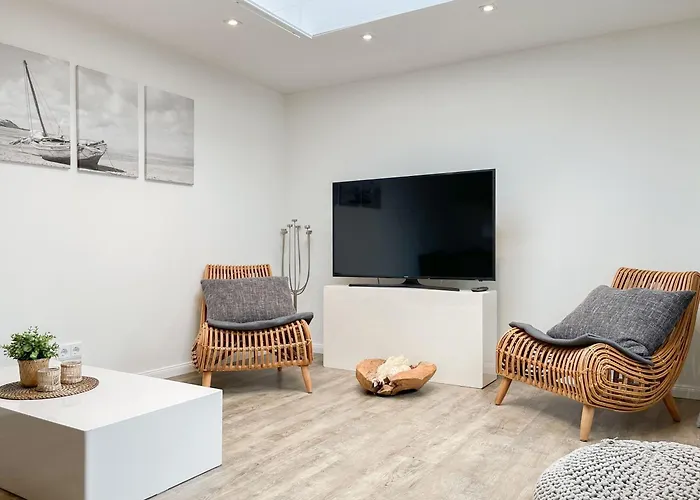 Apartment Waterkant #5 *